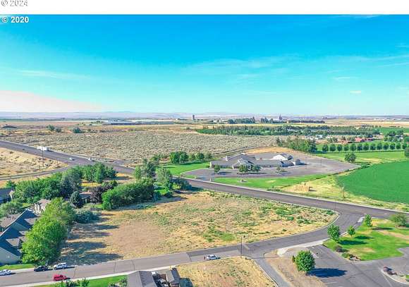 1.5 Acres of Commercial Land for Sale in Hermiston, Oregon