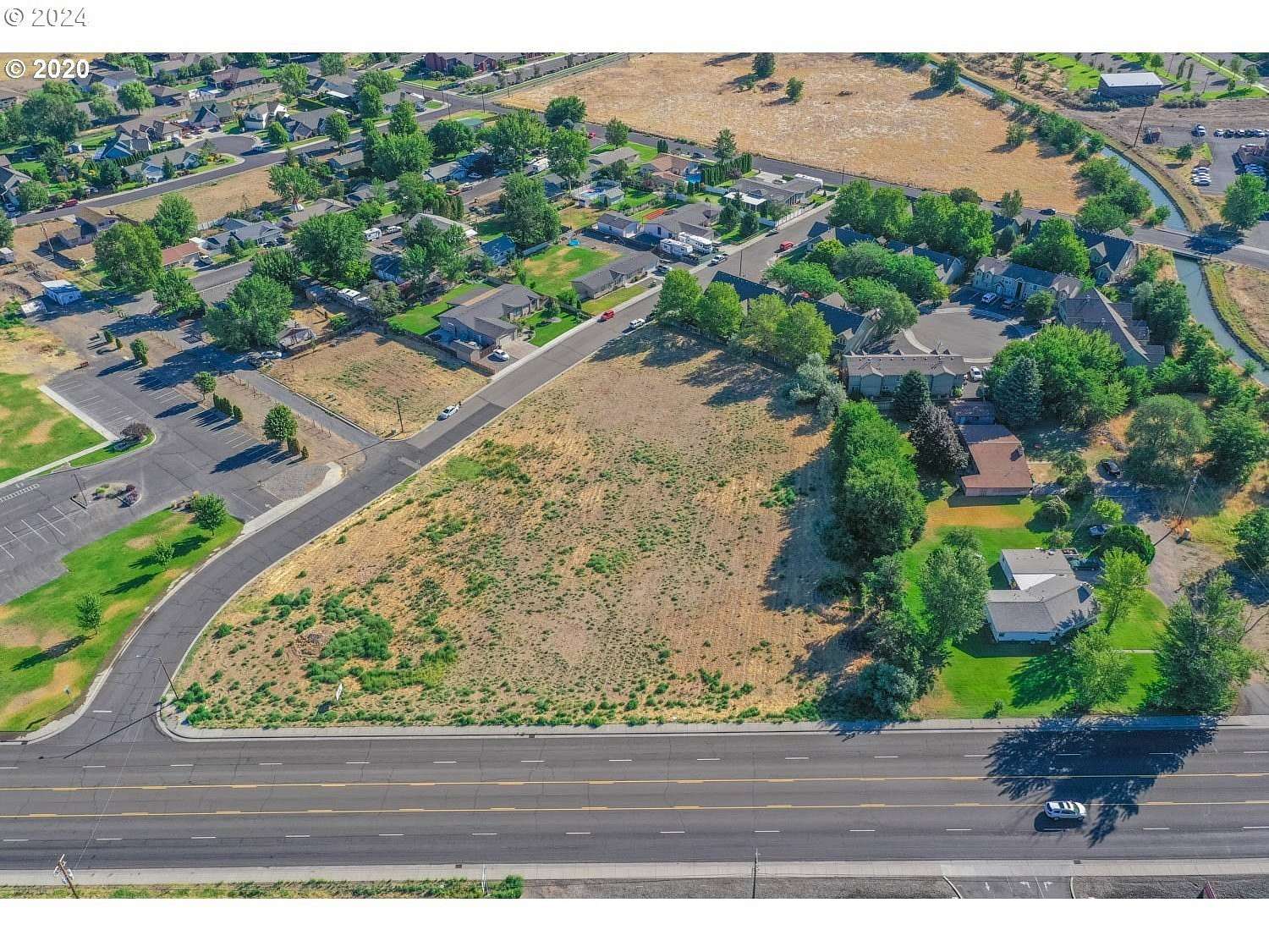 2.46 Acres of Commercial Land for Sale in Hermiston, Oregon