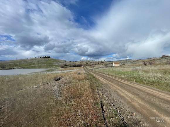 20 Acres of Recreational Land for Sale in Mesa, Idaho