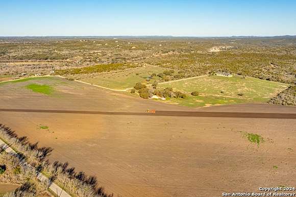 62 Acres of Land with Home for Sale in Riomedina, Texas