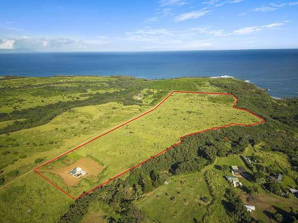 43.7 Acres of Recreational Land for Sale in Haʻikū, Hawaii