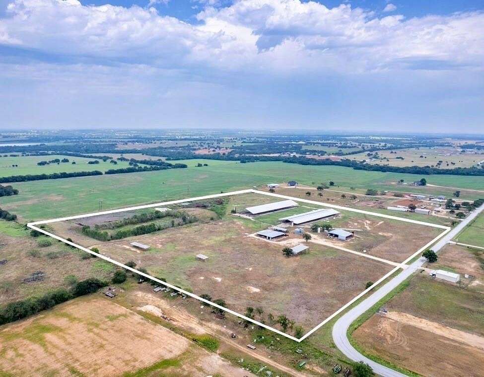 35.4 Acres of Improved Agricultural Land for Sale in Stephenville, Texas