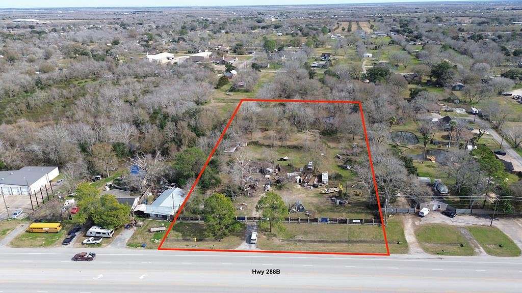 4.4 Acres of Improved Commercial Land for Sale in Angleton, Texas