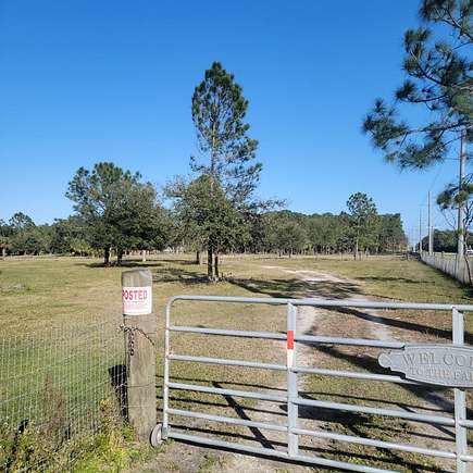 9 Acres of Residential Land for Sale in Mims, Florida