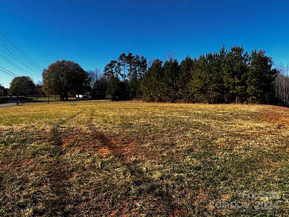 1.024 Acres of Residential Land for Sale in Mooresville, North Carolina