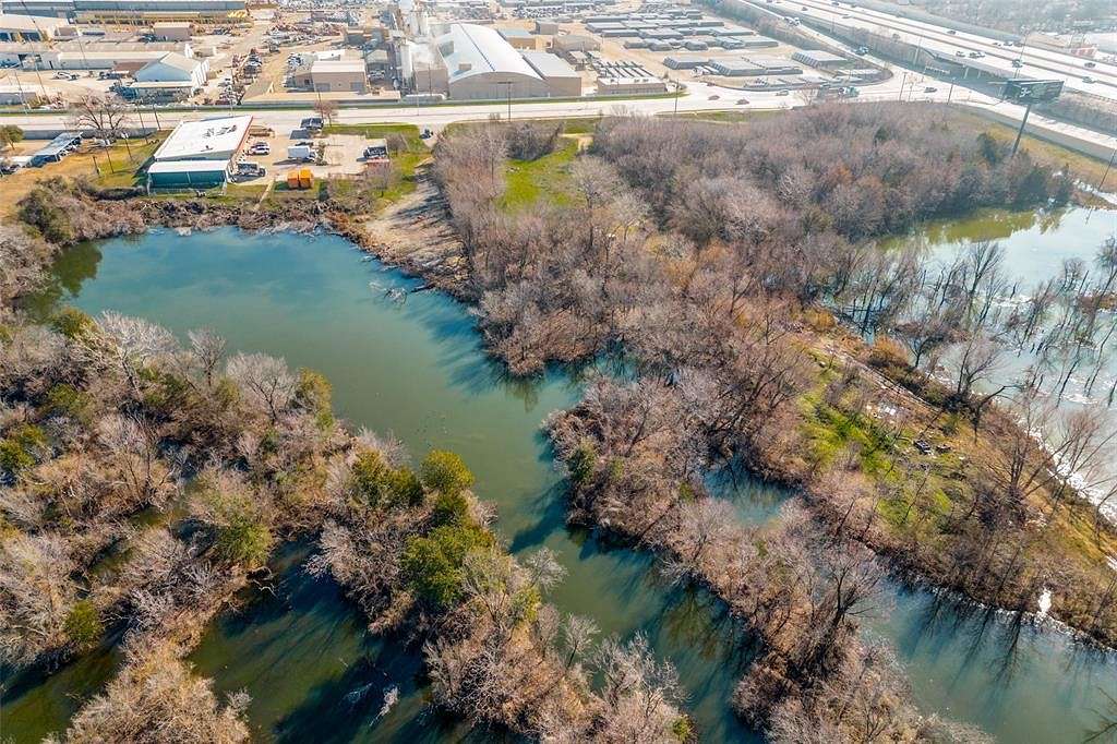 2 Acres of Commercial Land for Sale in Grand Prairie, Texas
