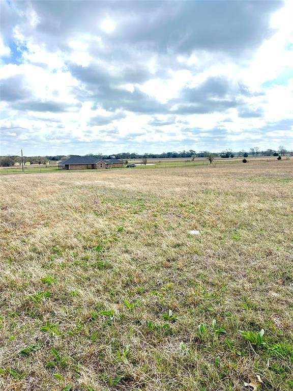3.7 Acres of Residential Land for Sale in Savoy, Texas