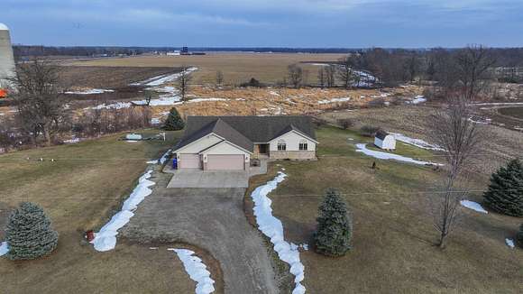 2.5 Acres of Residential Land with Home for Sale in Seymour, Wisconsin