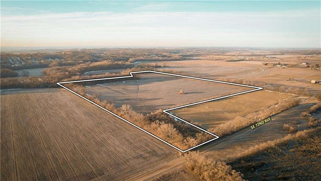 42 Acres of Recreational Land & Farm for Sale in Carlisle, Iowa