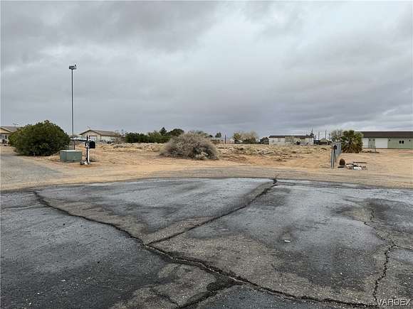 1 Acre of Residential Land for Sale in Golden Valley, Arizona