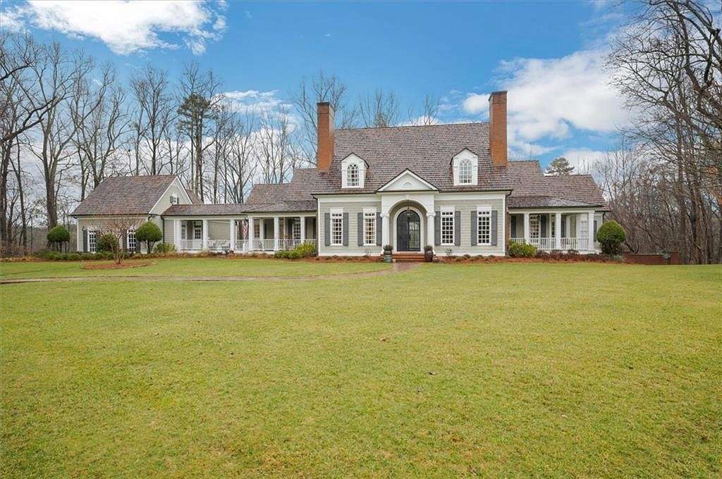11.1 Acres of Land with Home for Sale in Milton, Georgia
