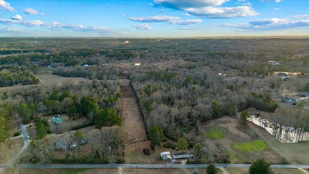 16 Acres of Land for Sale in Laurel, Mississippi