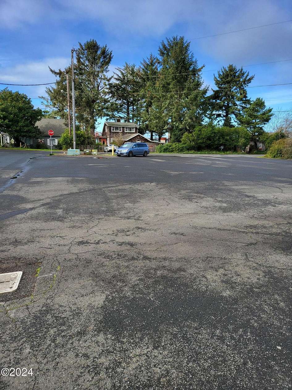 0.13 Acres of Commercial Land for Sale in Waldport, Oregon