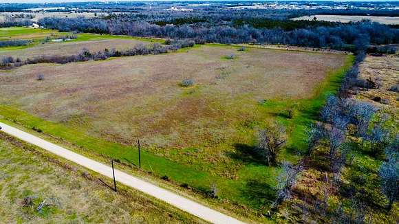 16.8 Acres of Land for Sale in Paris, Texas