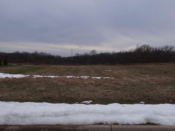 0.35 Acres of Residential Land for Sale in Janesville, Wisconsin