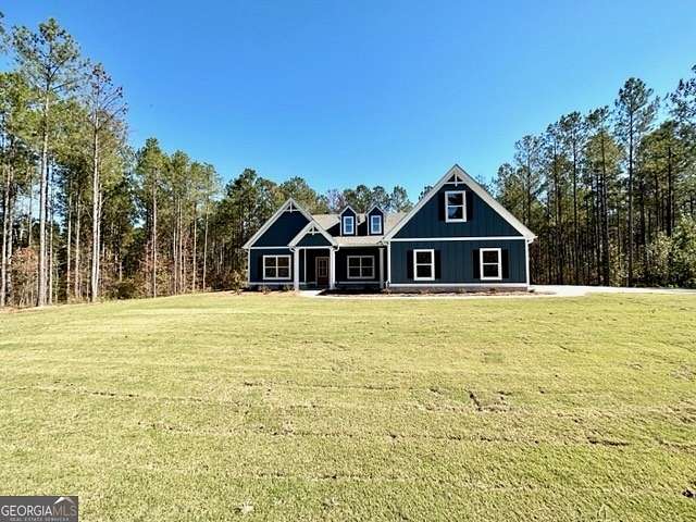 3.2 Acres of Residential Land with Home for Sale in Moreland, Georgia
