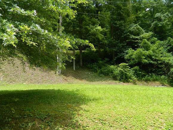 1 Acre of Residential Land for Sale in Virgie, Kentucky
