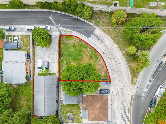 0.1 Acres of Residential Land for Sale in Miami, Florida