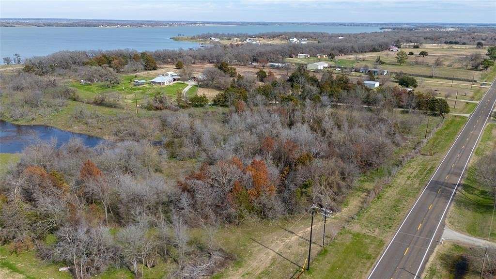 3 Acres of Residential Land for Sale in Corsicana, Texas