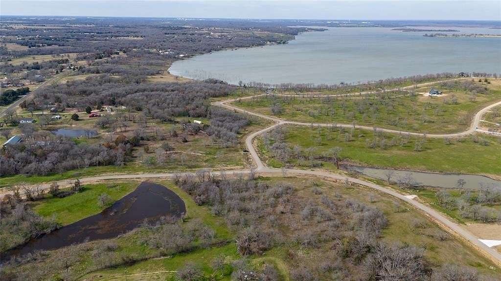 3.5 Acres of Residential Land for Sale in Corsicana, Texas