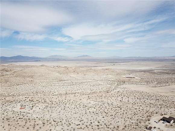 30 Acres of Land for Sale in Lucerne Valley, California