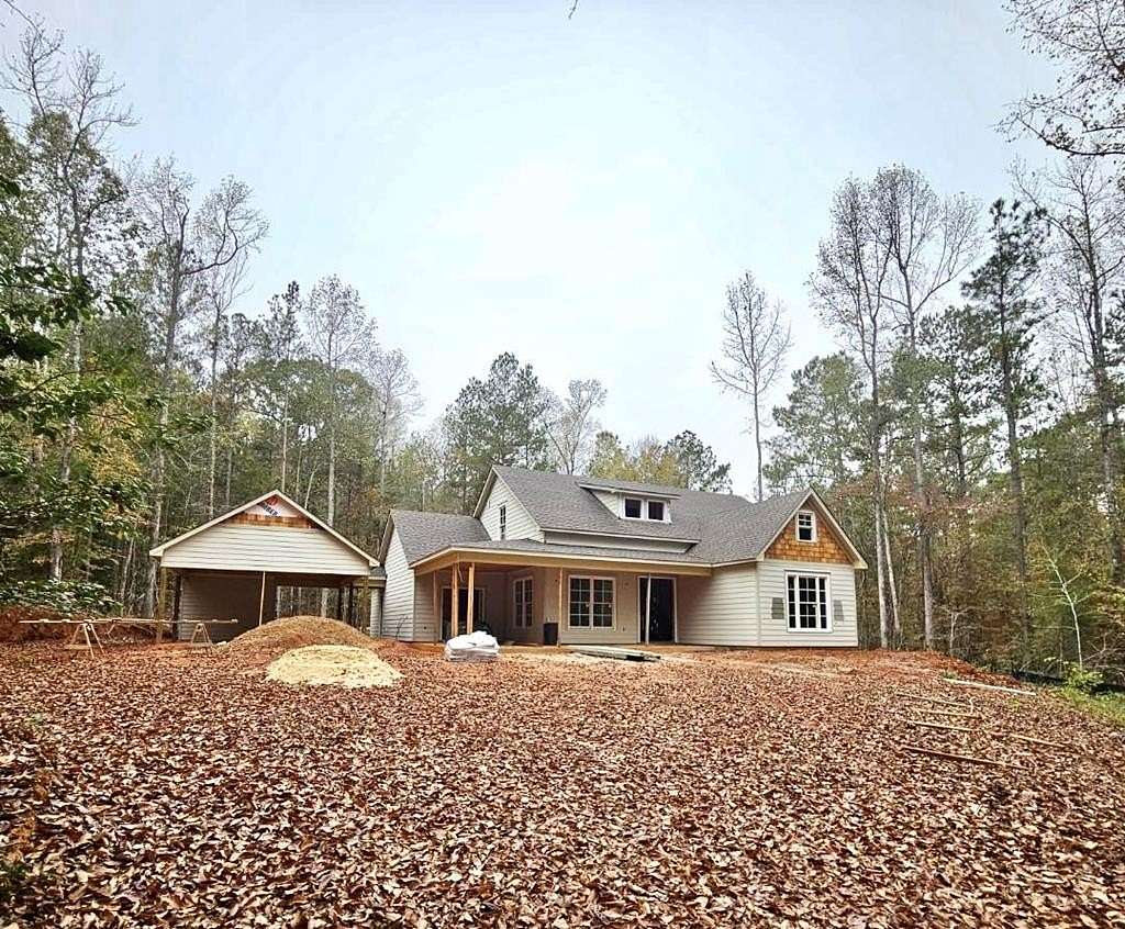 2 Acres of Residential Land with Home for Sale in Hamilton, Georgia