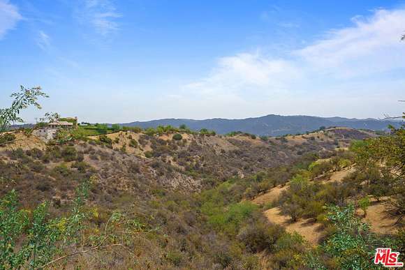 10.1 Acres of Recreational Land for Sale in Topanga, California