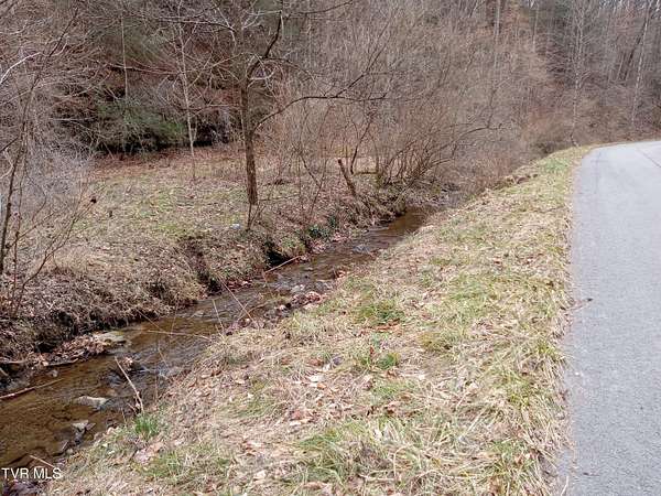 100 Acres of Land for Sale in Grundy, Virginia