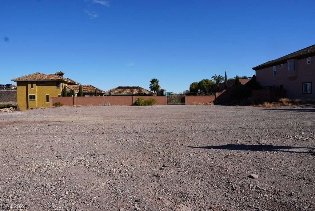 0.92 Acres of Residential Land for Sale in Henderson, Nevada