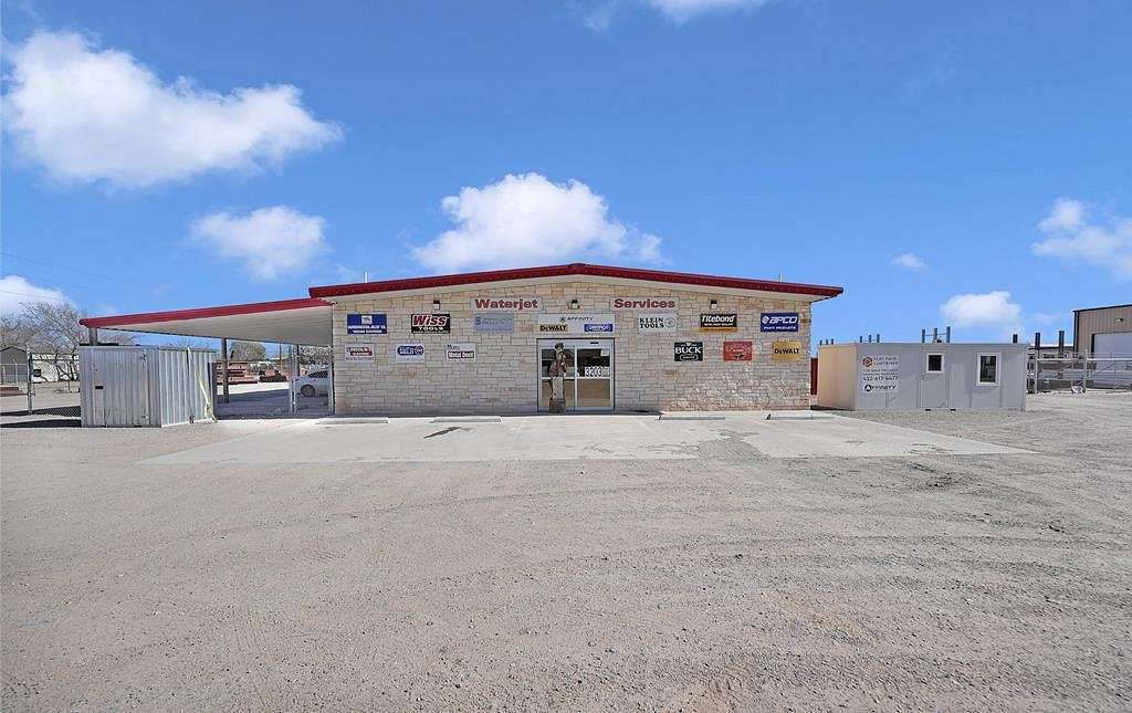 2.5 Acres of Improved Commercial Land for Sale in Midland, Texas