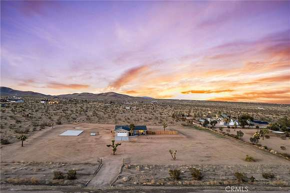 2.18 Acres of Residential Land with Home for Sale in Joshua Tree, California