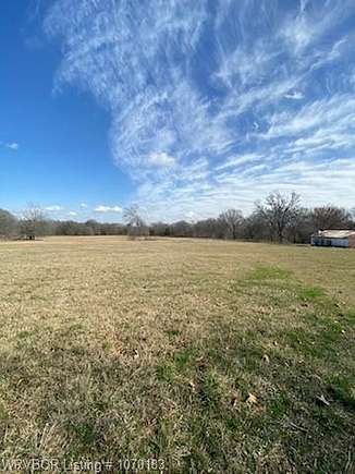 20 Acres of Commercial Land for Sale in Spiro, Oklahoma