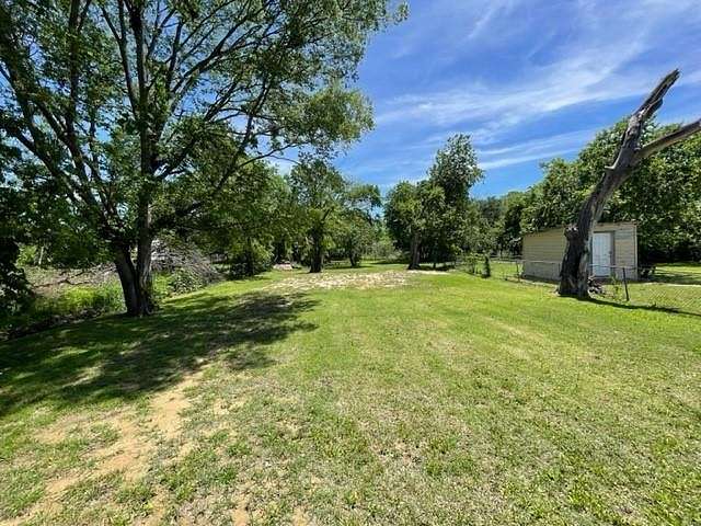 0.47 Acres of Residential Land for Sale in Corsicana, Texas