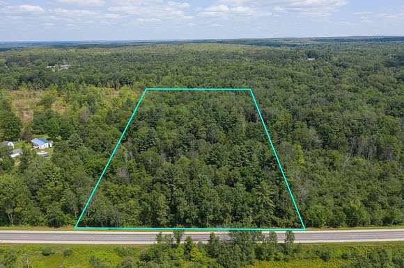 5 Acres of Residential Land for Sale in Stanwood, Michigan