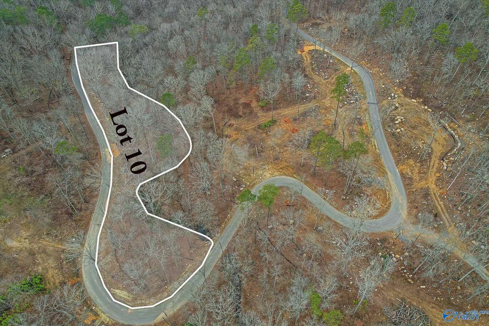 1.1 Acres of Residential Land for Sale in Guntersville, Alabama