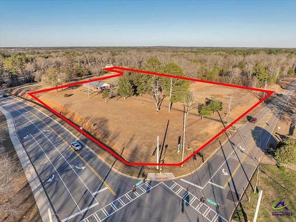 4.6 Acres of Improved Commercial Land for Sale in Perry, Georgia