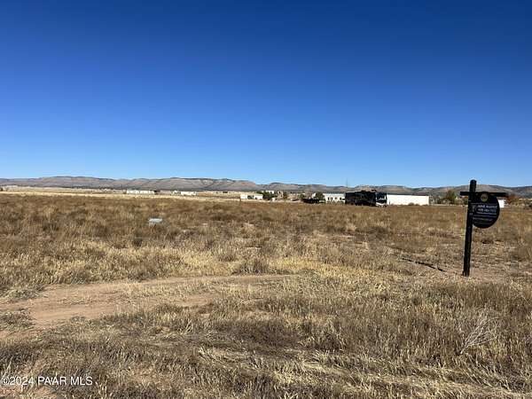 9.33 Acres of Land for Sale in Paulden, Arizona