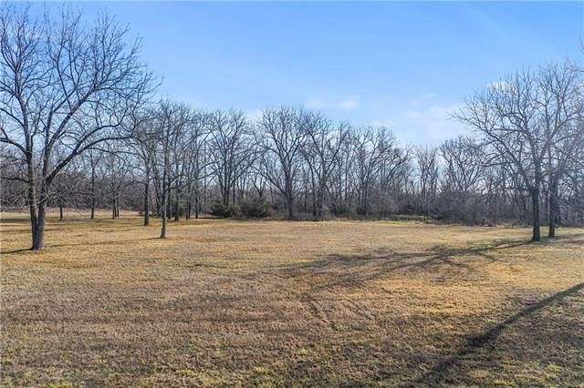 5 Acres of Land for Sale in Paola, Kansas