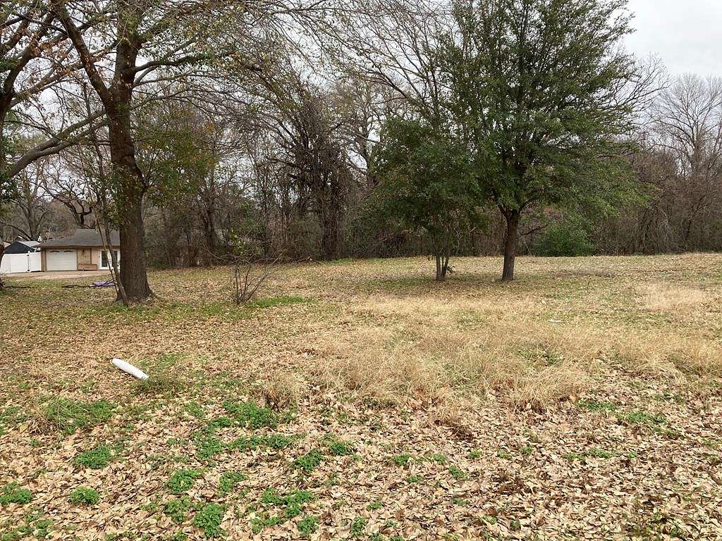 0.16 Acres of Residential Land for Sale in Gun Barrel City, Texas