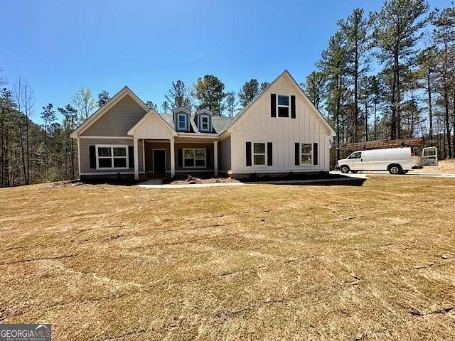 5 Acres of Residential Land with Home for Sale in Moreland, Georgia