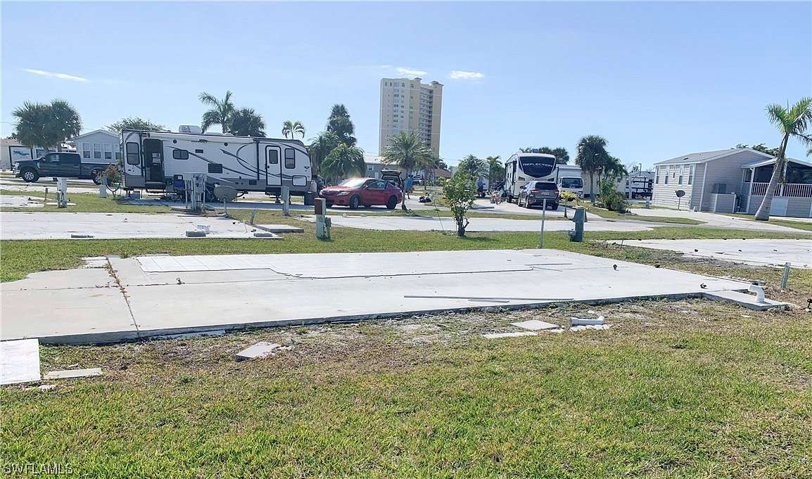 0.042 Acres of Residential Land for Sale in Fort Myers, Florida