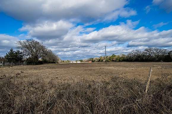 2.5 Acres of Residential Land for Sale in Carmine, Texas