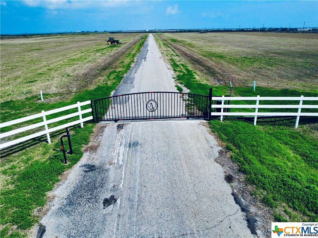 0.989 Acres of Residential Land for Sale in Port Lavaca, Texas