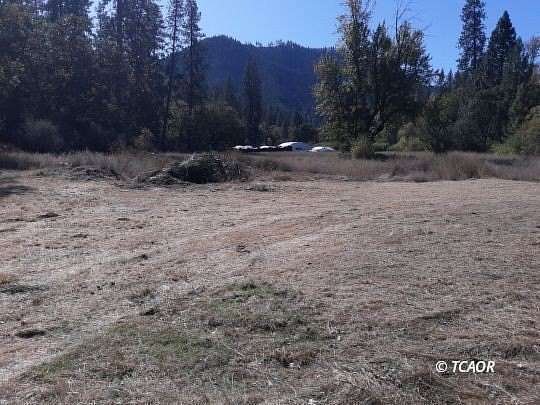 23 Acres of Agricultural Land for Sale in Hayfork, California