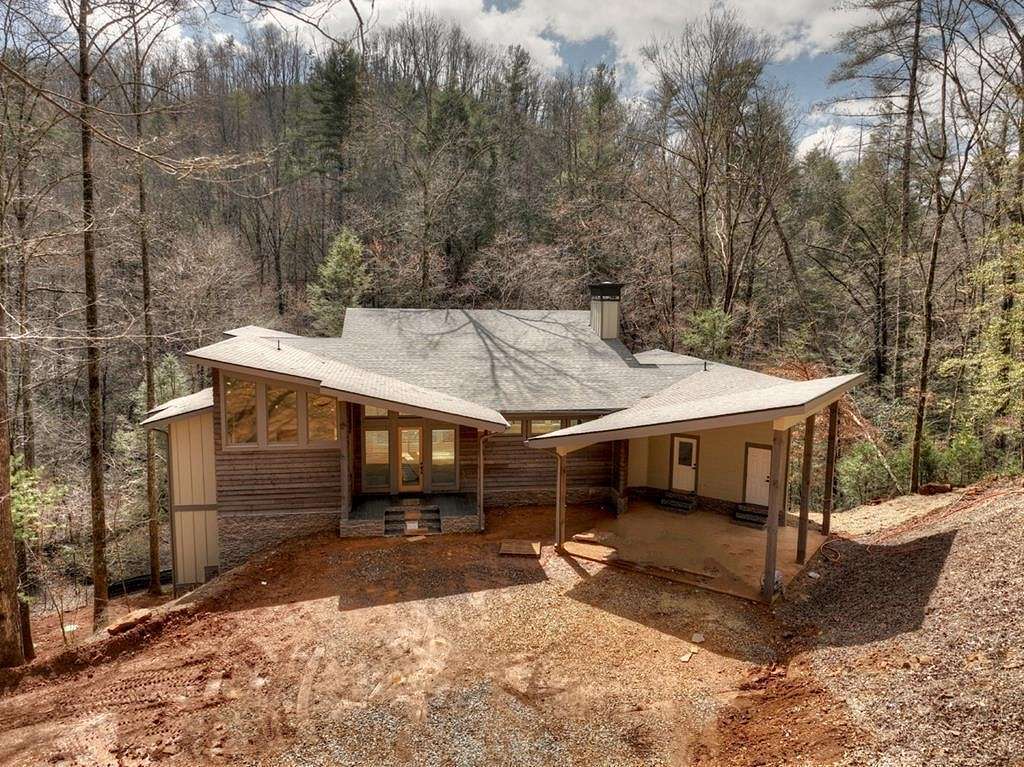 3.9 Acres of Residential Land with Home for Sale in Ellijay, Georgia