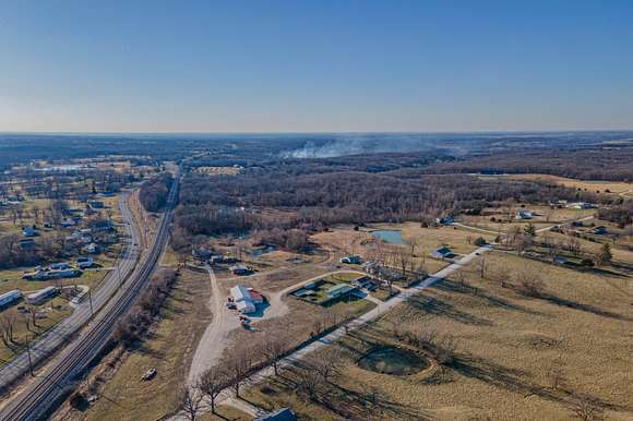21 Acres of Land for Sale in Moberly, Missouri