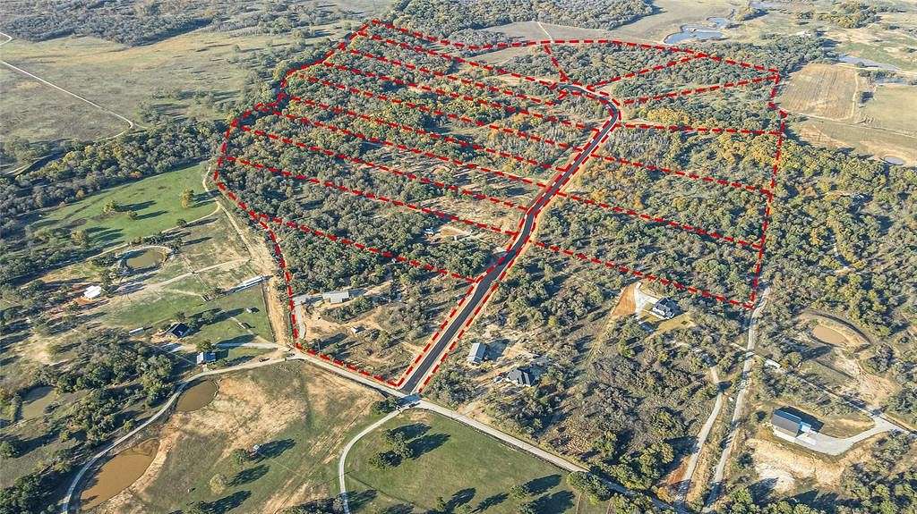 10 Acres of Land for Sale in Decatur, Texas