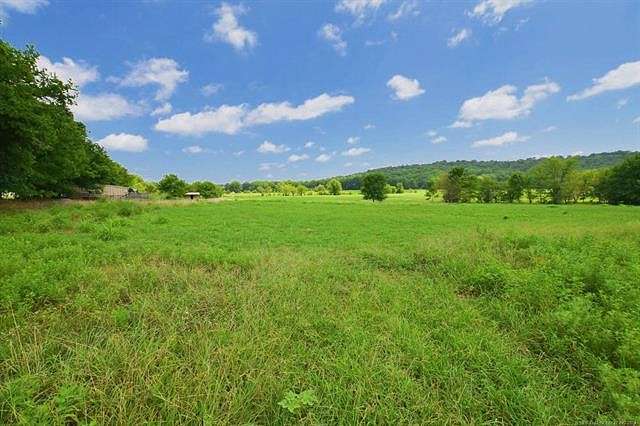 9 Acres of Residential Land for Sale in Tahlequah, Oklahoma
