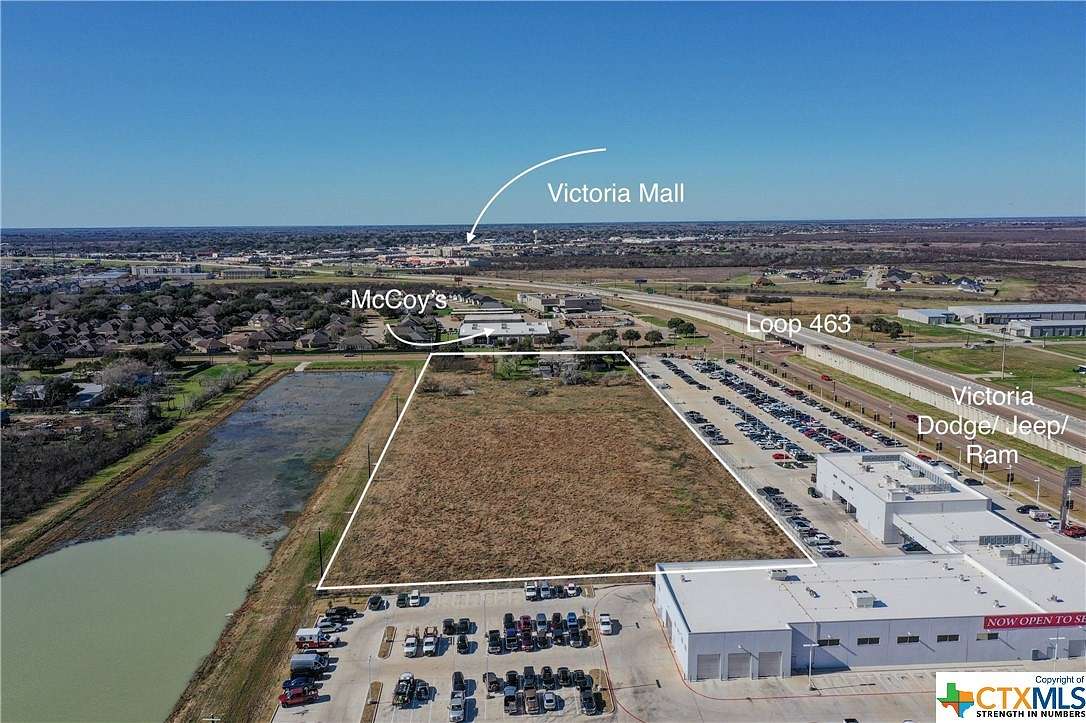 7.319 Acres of Improved Mixed-Use Land for Sale in Victoria, Texas