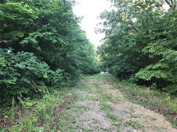 5.5 Acres of Residential Land for Sale in Ste. Genevieve, Missouri